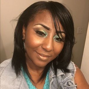 Meet your Posher, Stephanie