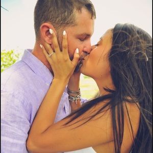 Meet your Posher, Dinorah