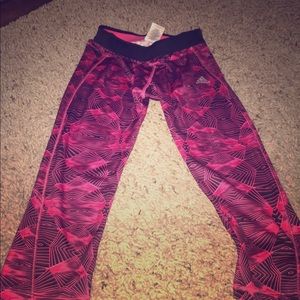 Adidas medium women's capris pink/black pattern