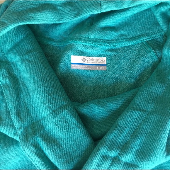 Columbia Cowl Neck Pullover Sweatshirt. NWT - Picture 2 of 4