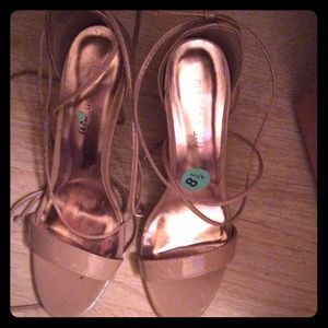 Tie up nude heels