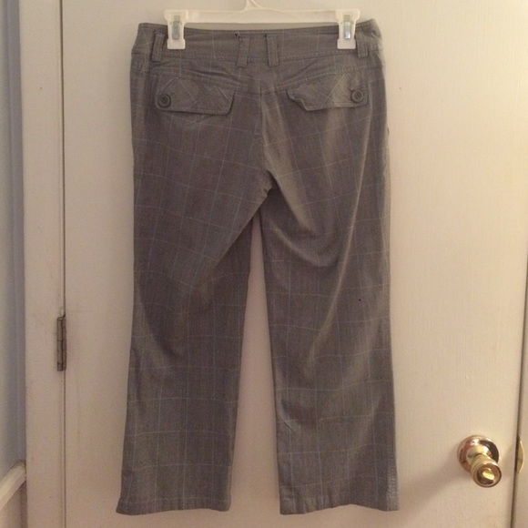 Capris - Picture 2 of 3