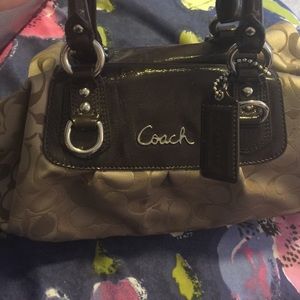 Cute coach bag !