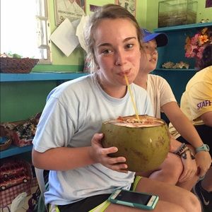 Meet your Posher, Alexis