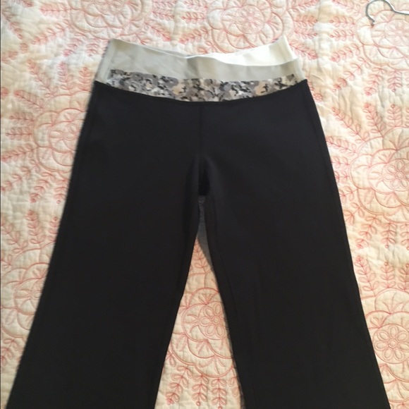 lululemon groove pant