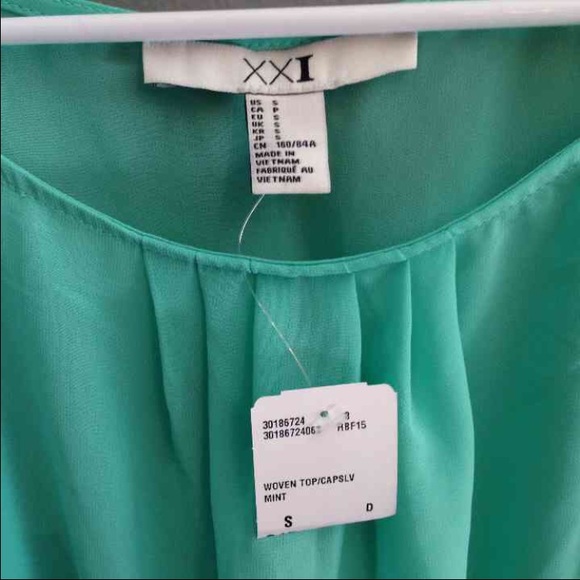 Blouse - Picture 2 of 3