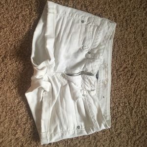 American Eagle size 2 white shorts