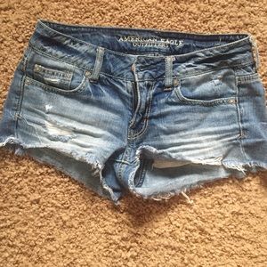 American eagle shorties size 2