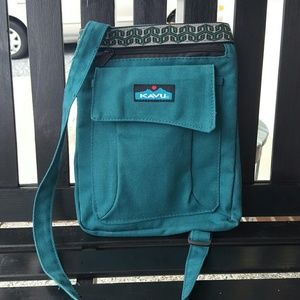 Kavu crossbody, like new. Teal green