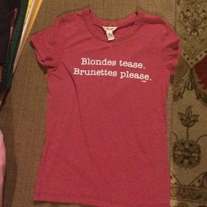 Abercrombie & Fitch Graphic T