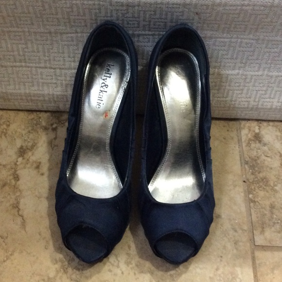 Navy Blue Heels (7.5) - Picture 2 of 3