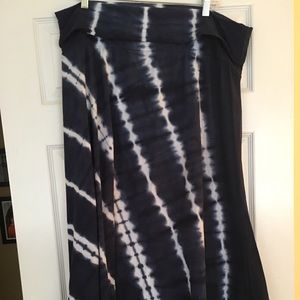 Knit skirt with fold down waist