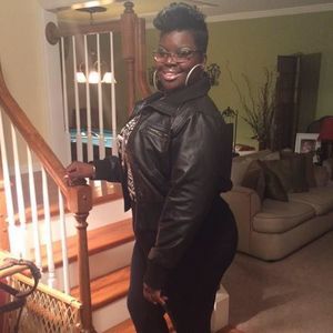 Meet your Posher, Lindsey