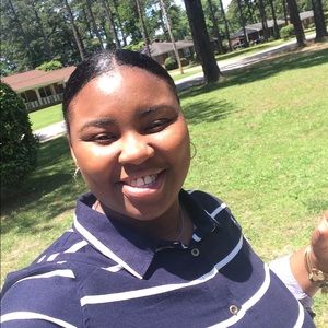 Meet your Posher, Briana