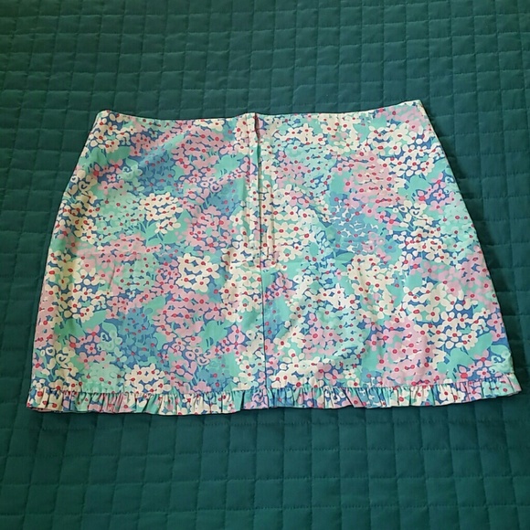 Dot Dot Hop Lilly Pulitzer skirt - Picture 3 of 3