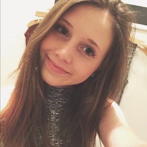 Meet your Posher, Skylarr