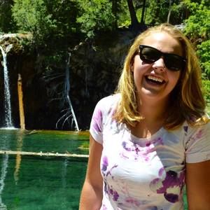 Meet your Posher, Laura