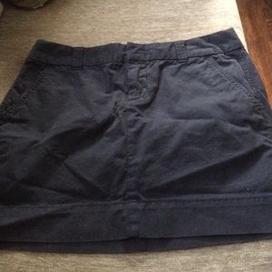 Black gap chino skirt