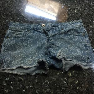 Aeropostale 00 shorts!