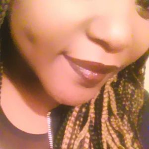 Meet your Posher, Cynthia