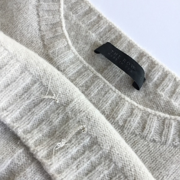 SOLD The Row Cashmere Blend Beige Crewneck Sweater - Picture 4 of 4