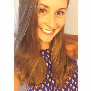 Meet your Posher, Danielle