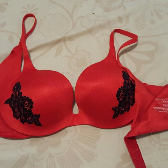 Victorias secret incredible bra