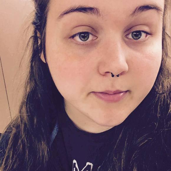 Meet your Posher, Jessica - Picture 1 of 1