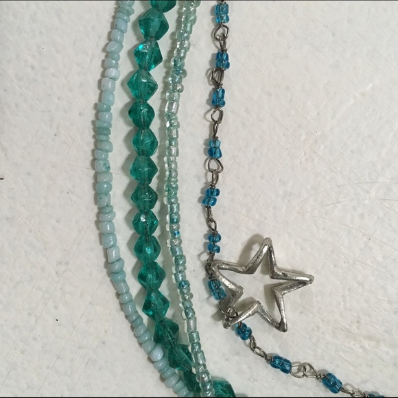🚫SOLD🚫Aeropostale Teal Multistrand Star Necklace - Picture 2 of 2