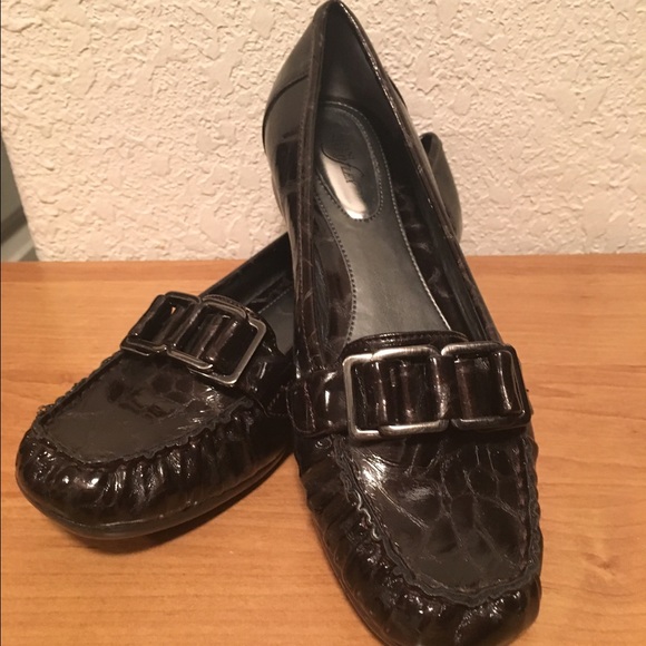 NEW Alfani Brown Loafers