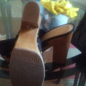 Black and brown Wedges