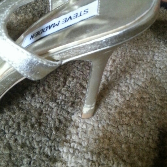 Heels - Picture 2 of 3