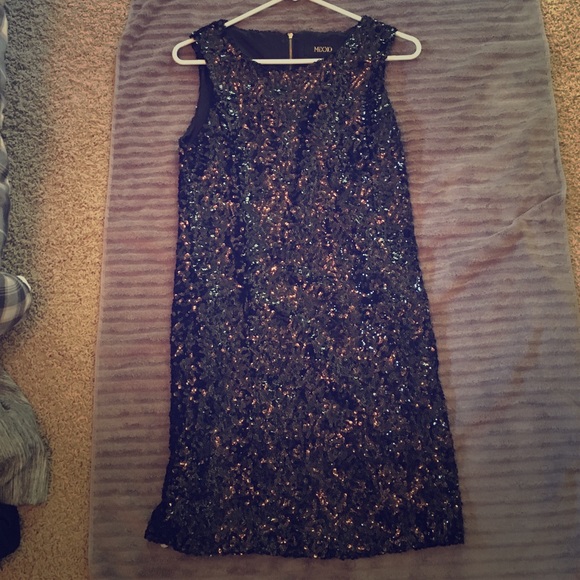 Black sequin dress! - Picture 1 of 2
