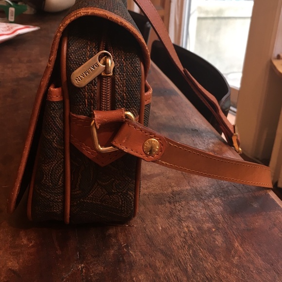 RARE Vintage Balmain Leather Crossbody - Picture 4 of 4
