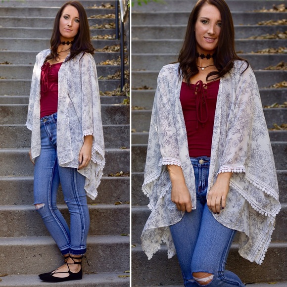 Ivory & Gray Floral Kimono - Picture 6 of 8