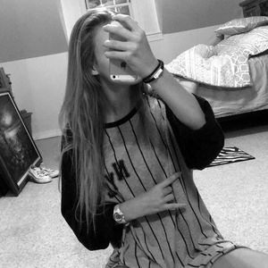 Meet your Posher, Tabitha