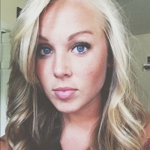 Meet your Posher, Brianna