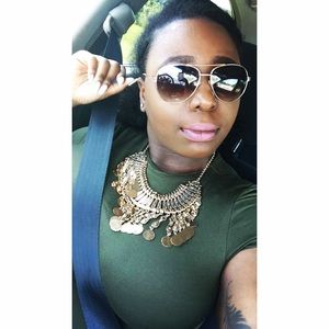 Meet your Posher, Amie