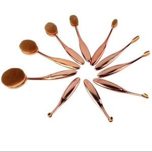 💥SALE💥✨Rose Gold✨ 10 Piece Oval Makeup Brush Set