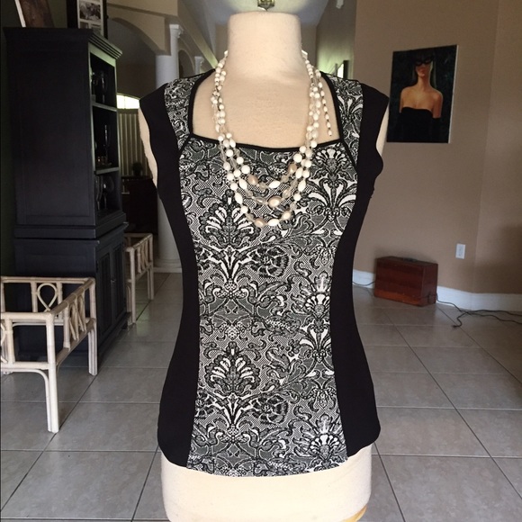 Black and White Fitted Top