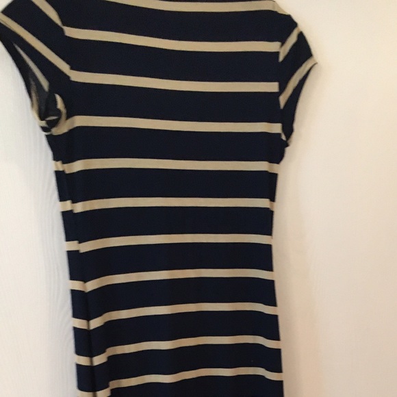 Black and Cream Scoop neck Maxi with side slit . - Picture 3 of 4