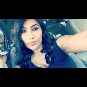 Meet your Posher, Marcela