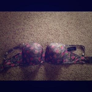 Floral bra with lace