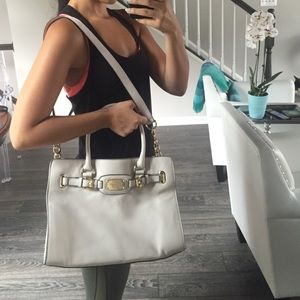 🌷Authentic Michael Kors Handbag & Maxi Dress!