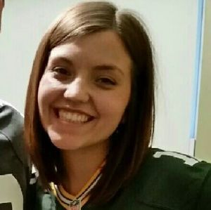 Meet your Posher, Kendra