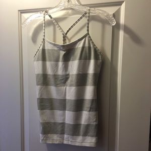 Lululemon workout shirt