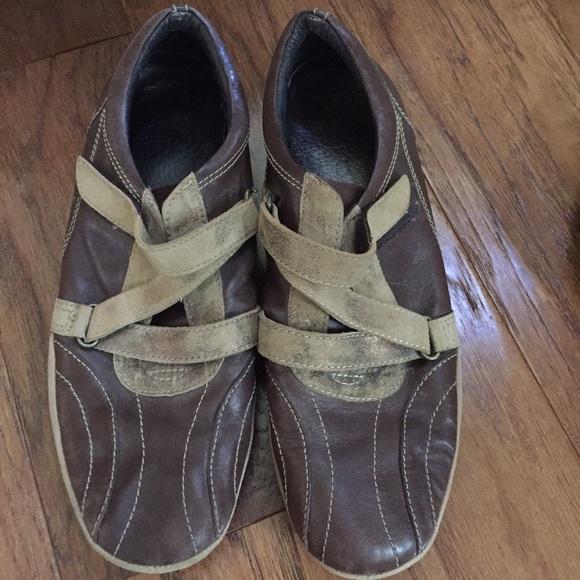 Aldo tennis shoes