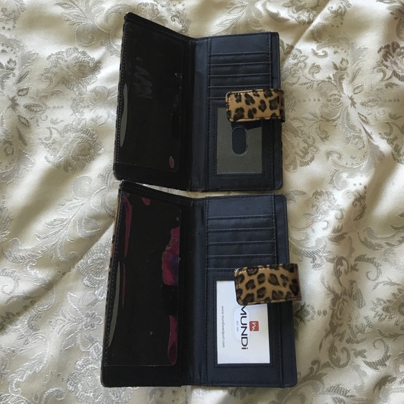 Mundi wallets - Picture 2 of 3