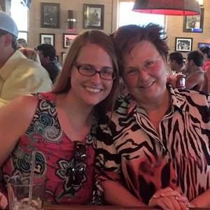 Meet your Posher, Laurie