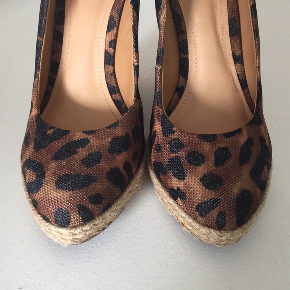 🐾 Leopard Print Espadrille Wedges